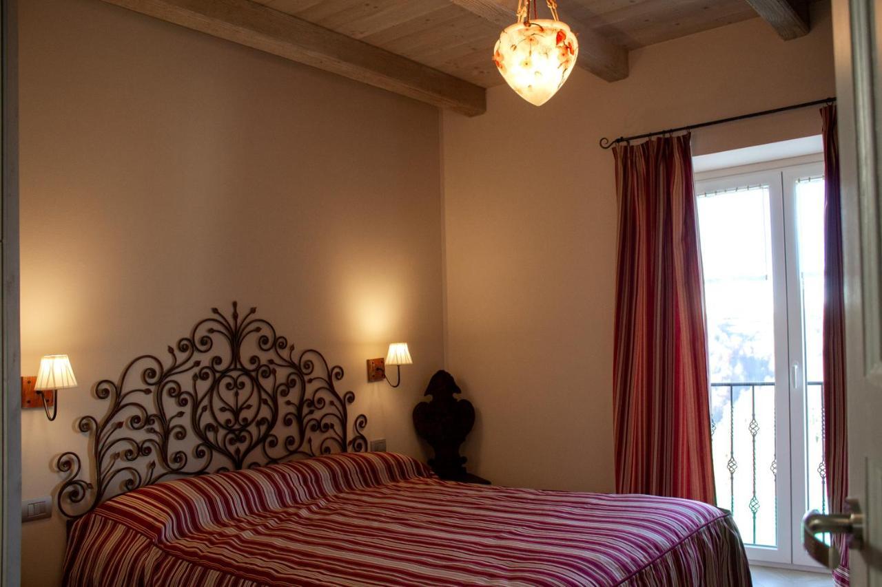 Casa Taro Bed & Breakfast Marsaglia  Exterior photo